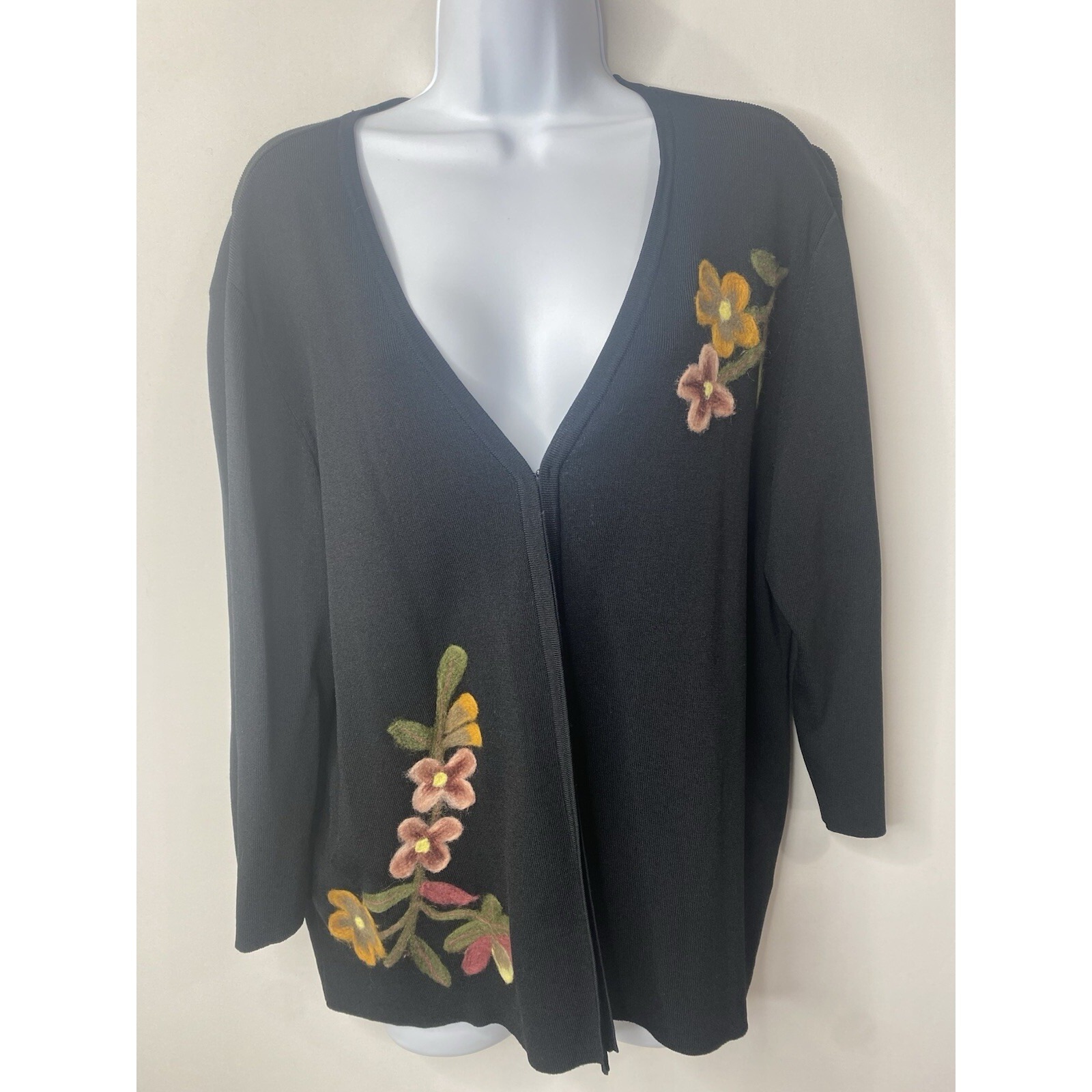 Pierri New York Women Black Liquid Knit Sweater Size 3x Felt Embroidered Flower